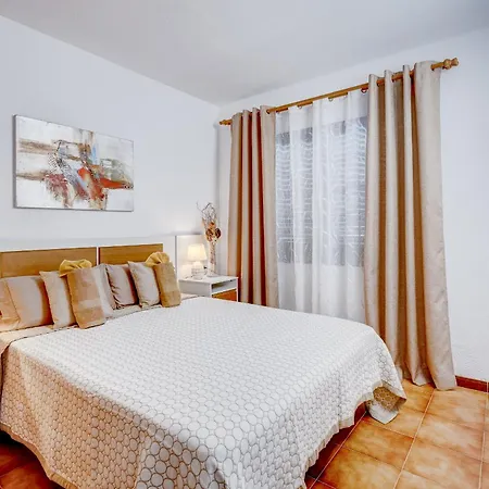 Beautiful Duplex In Parque Albatros Apartment
